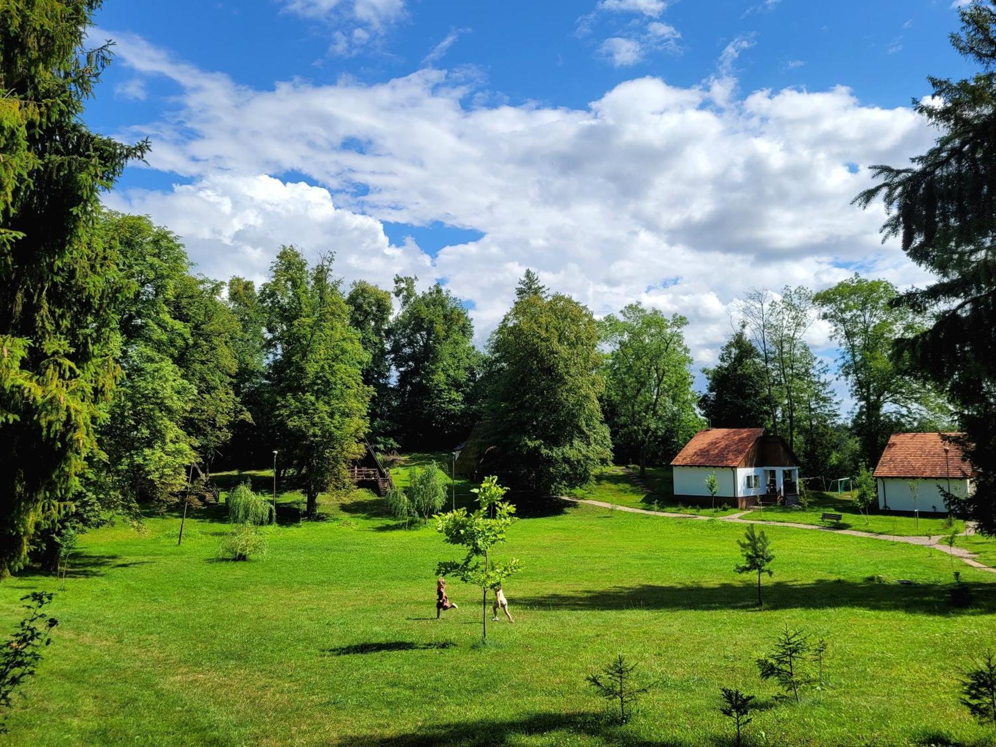 Folwark Wierzchy Buitenkant foto